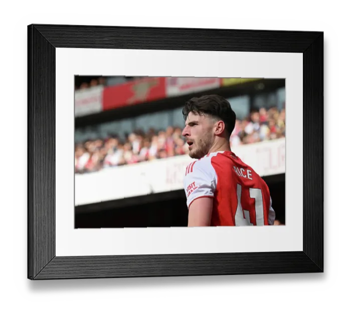 Framed Print : Arsenal FC v Newcastle United FC - Premier League