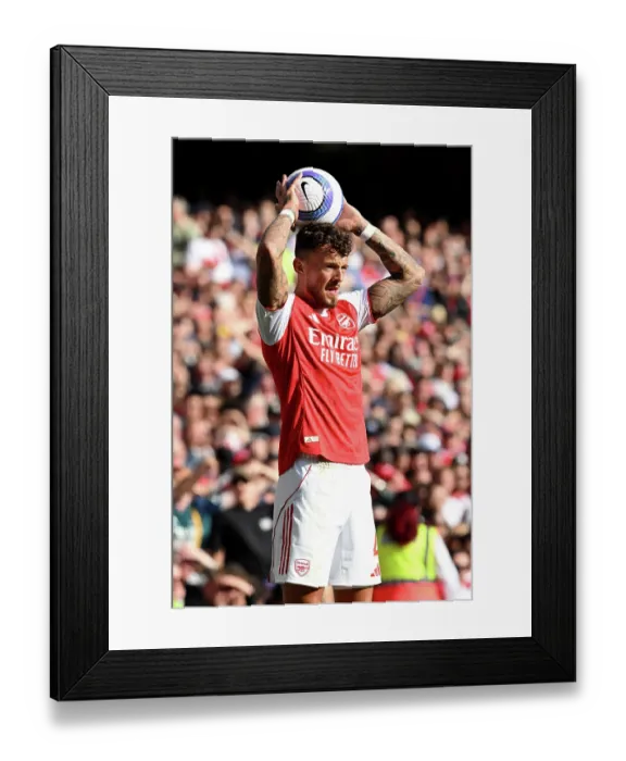 Framed Print : Arsenal FC v Newcastle United FC - Premier League