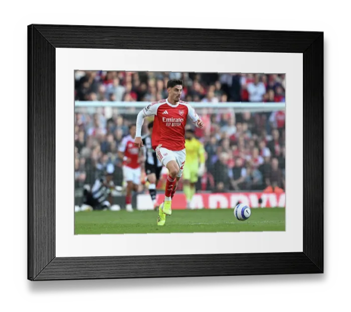 Framed Print : Arsenal FC v Newcastle United FC - Premier League