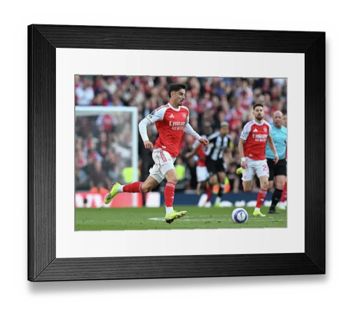 Framed Print : Arsenal FC v Newcastle United FC - Premier League Framed Print : Arsenal FC v Newcastle United FC - Premier League