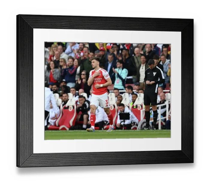 Framed Print : Arsenal FC v Newcastle United FC - Premier League