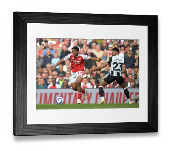 Framed Print : Arsenal FC v Newcastle United FC - Premier League Framed Print : Arsenal FC v Newcastle United FC - Premier League