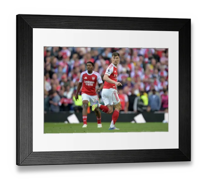 Framed Print : Arsenal FC v Newcastle United FC - Premier League Framed Print : Arsenal FC v Newcastle United FC - Premier League