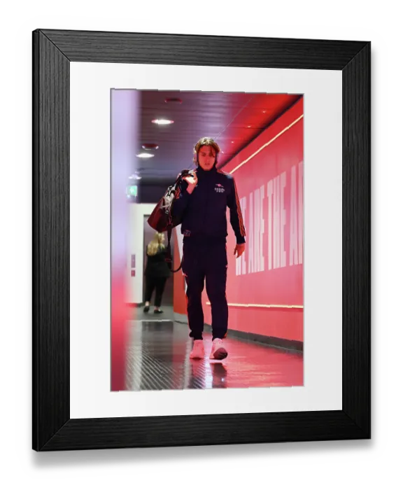 Framed Print : Arsenal FC v Newcastle United FC - Premier League Framed Print : Arsenal FC v Newcastle United FC - Premier League