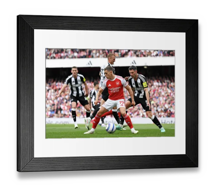 Framed Print : Arsenal FC v Newcastle United FC - Premier League Framed Print : Arsenal FC v Newcastle United FC - Premier League