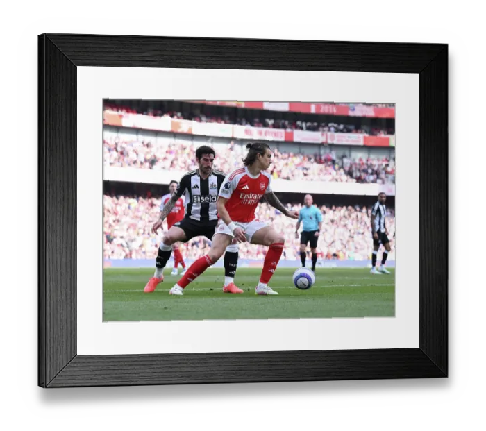 Framed Print : Arsenal FC v Newcastle United FC - Premier League Framed Print : Arsenal FC v Newcastle United FC - Premier League