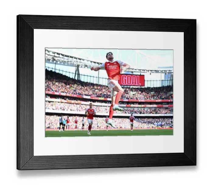 Framed Print : Arsenal FC v Newcastle United FC - Premier League