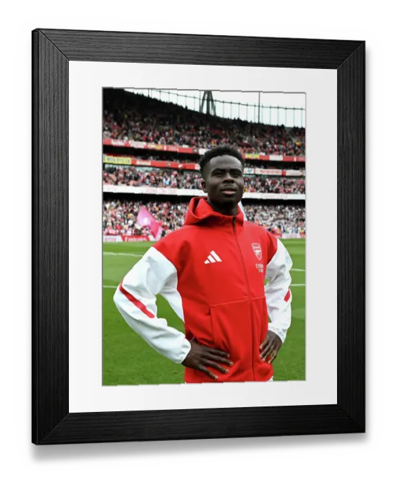 Framed Print : Arsenal FC v Newcastle United FC - Premier League