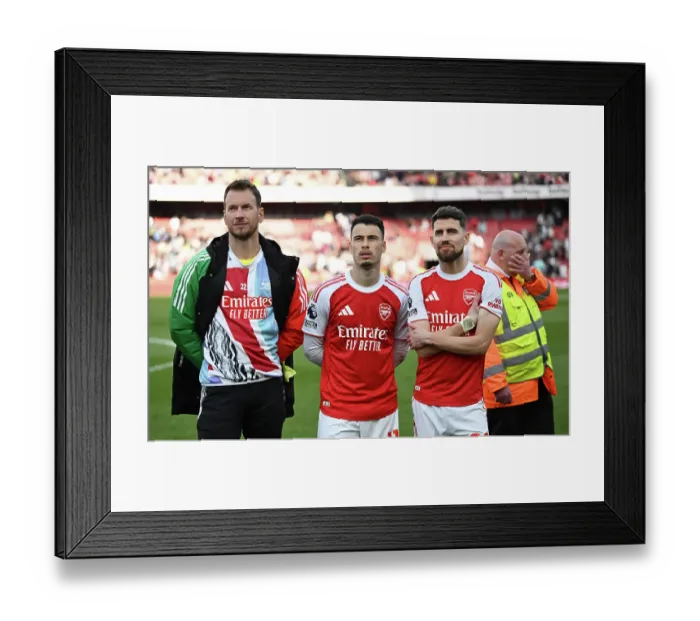 Framed Print : Arsenal FC v Newcastle United FC - Premier League Framed Print : Arsenal FC v Newcastle United FC - Premier League