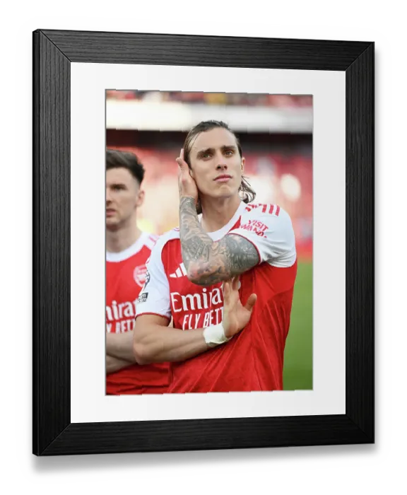 Framed Print : Arsenal FC v Newcastle United FC - Premier League Framed Print : Arsenal FC v Newcastle United FC - Premier League