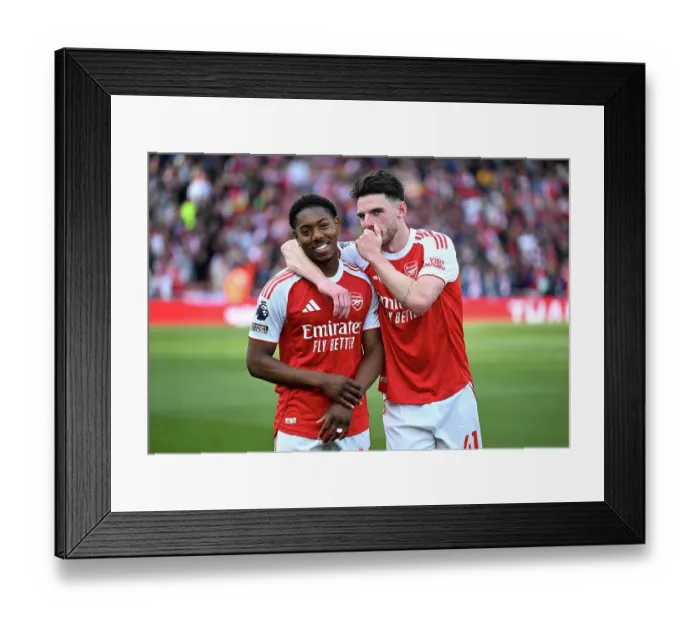 Framed Print : Arsenal FC v Newcastle United FC - Premier League Framed Print : Arsenal FC v Newcastle United FC - Premier League