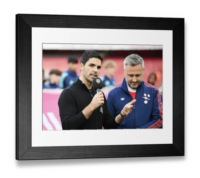 Framed Print : Arsenal FC v Newcastle United FC - Premier League Framed Print : Arsenal FC v Newcastle United FC - Premier League