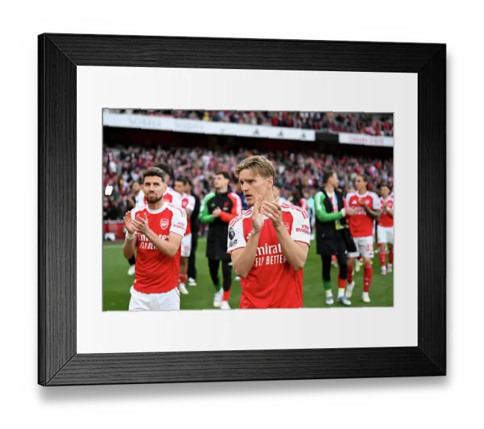 Framed Print : Arsenal FC v Newcastle United FC - Premier League Framed Print : Arsenal FC v Newcastle United FC - Premier League