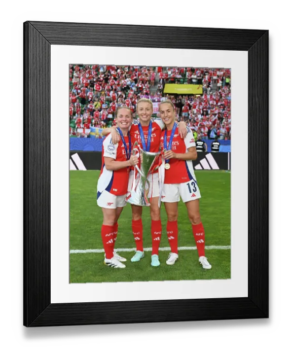 Framed Print : Arsenal WFC v FC Barcelona - UEFA Women's Champions League Final Arsenal WFC v FC Barcelona - UEFA Women's Champions League Final