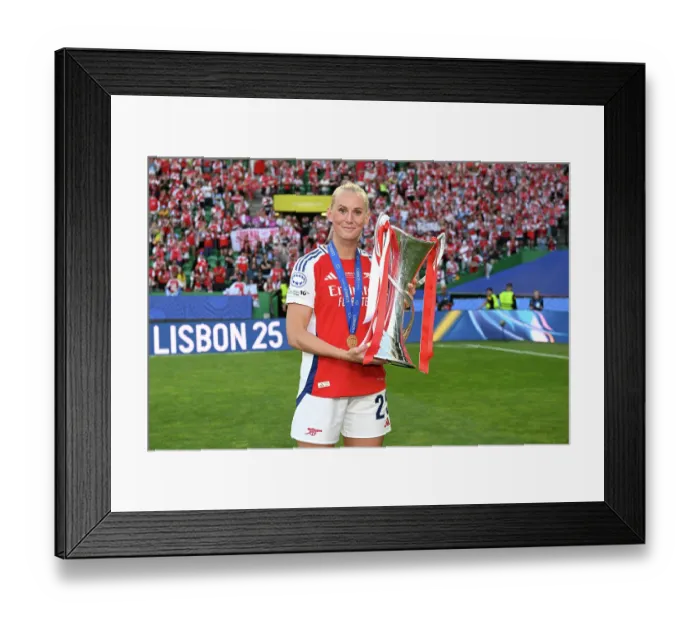 Framed Print : Arsenal WFC v FC Barcelona - UEFA Women's Champions League Final Arsenal WFC v FC Barcelona - UEFA Women's Champions League Final
