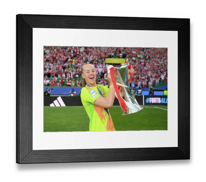 Framed Print : Arsenal WFC v FC Barcelona - UEFA Women's Champions League Final Arsenal WFC v FC Barcelona - UEFA Women's Champions League Final