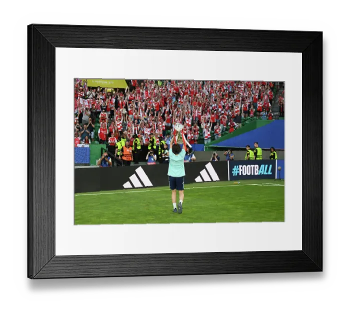 Framed Print : Arsenal WFC v FC Barcelona - UEFA Women's Champions League Final Arsenal WFC v FC Barcelona - UEFA Women's Champions League Final