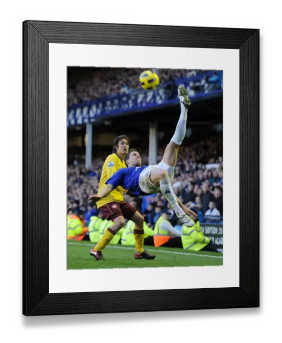 Framed Print : Tomas Rosicky (Arsenal) Phil Jakielka (Everton). Everton 1: 2 Arsenal, Barclays Premier League Framed Print : Tomas Rosicky (Arsenal) Phil Jakielka (Everton). Everton 1: 2 Arsenal, Barclays Premier League