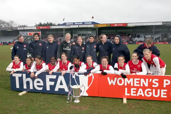 Arsenal Ladies with the League Cup Trophy