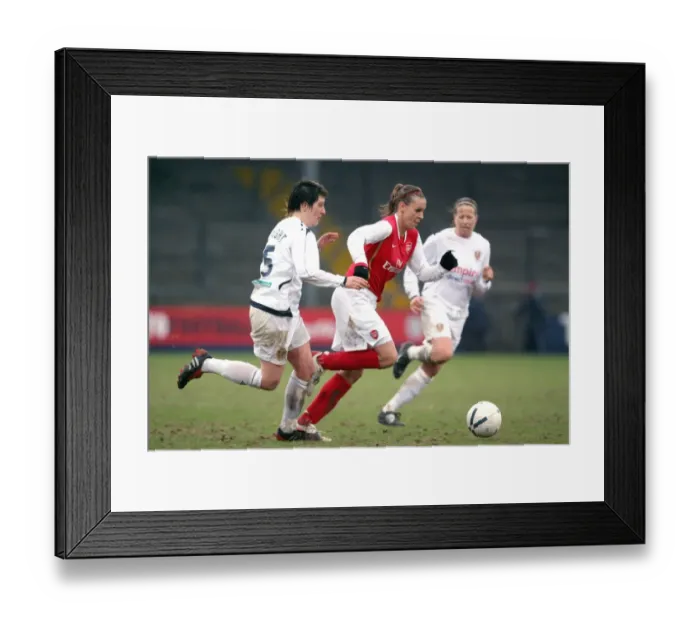 Framed Print : Julie Fleeting (Arsenal) Jess Wright (Leeds) Framed Print : Julie Fleeting (Arsenal) Jess Wright (Leeds)