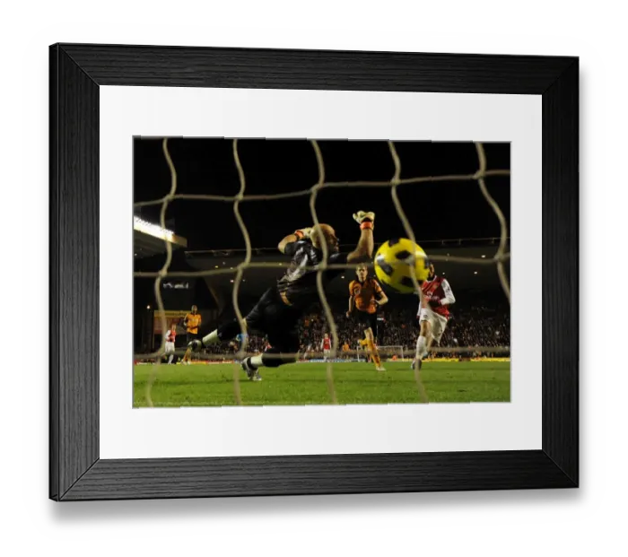 Framed Print : Marouane Chamakh scores Arsenals 1st goal past Marcus Hahnemann (Wolves) Framed Print : Marouane Chamakh scores Arsenals 1st goal past Marcus Hahnemann (Wolves)