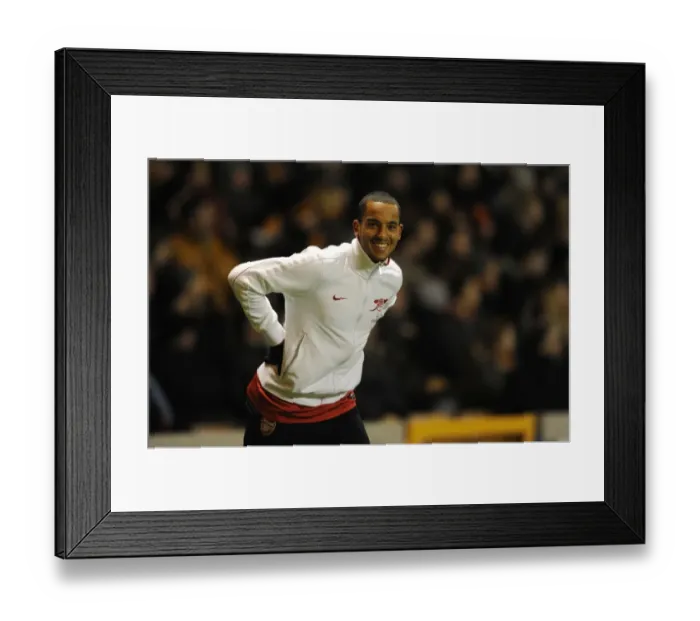 Framed Print : Theo Walcott (Arsenal). Wolverhampton Wanderers 0: 2 Arsenal. Barclays Premier League