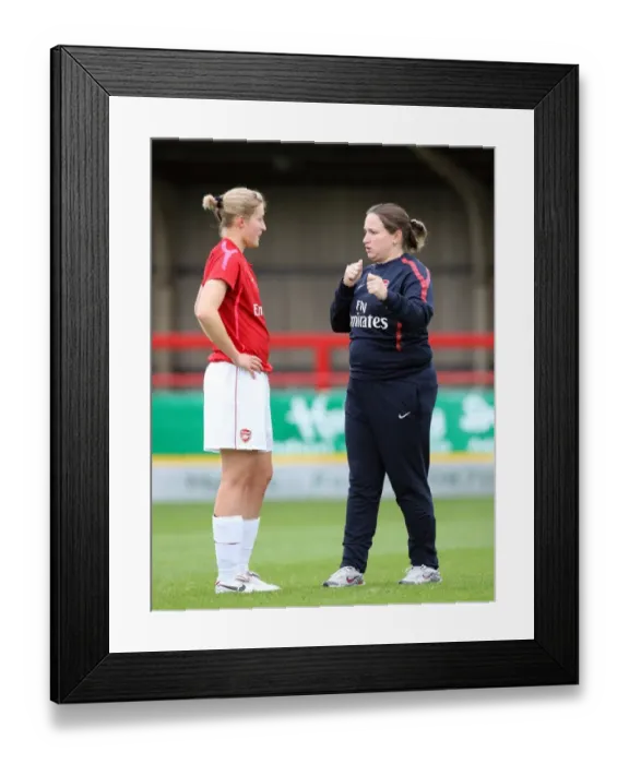 Framed Print : Arsenal Ladies Manager Laura Harvey talks to Ellen White before the match