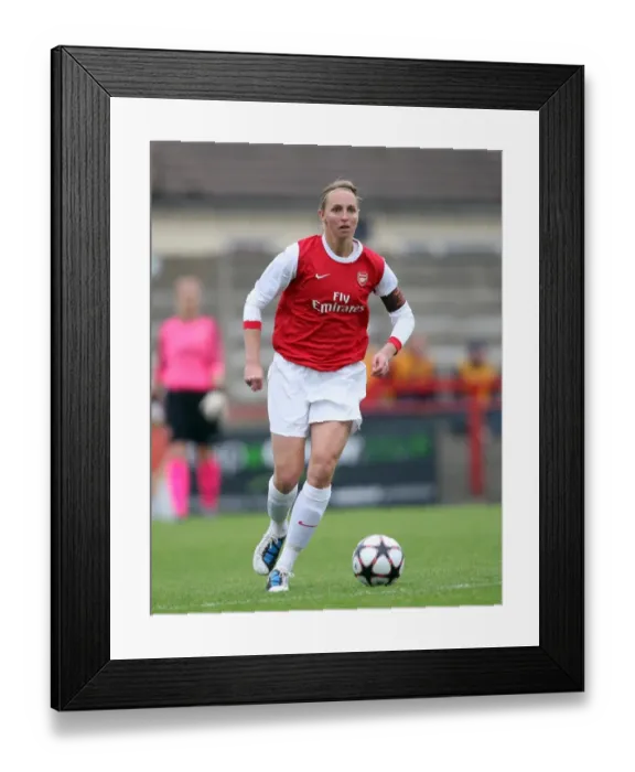 Framed Print : Arsenal's Faye White Leads Dominant 9-0 Victory Over ZFK Masinac in UEFA Women's Champions League