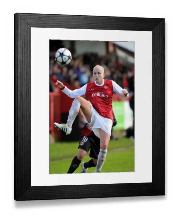 Framed Print : Arsenal's Steph Houghton Scores in Champions League Victory over Rayo Vallecano (4-1)