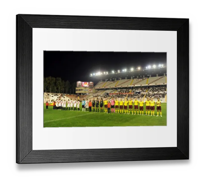 Framed Print : Arsenal and Rayo line up before the match. Rayo Vallecano 2: 0 Arsenal Ladies