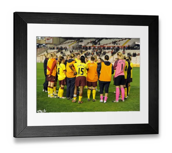 Framed Print : Arsenal ladies post match huddle. Rayo Vallecano 2: 0 Arsenal Ladies. UEFA Champions League