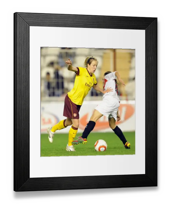 Framed Print : Gemma Davison (Arsenal) Claudia Sanchez (Rayo). Rayo Vallecano 2: 0 Arsenal Ladies Framed Print : Gemma Davison (Arsenal) Claudia Sanchez (Rayo). Rayo Vallecano 2: 0 Arsenal Ladies