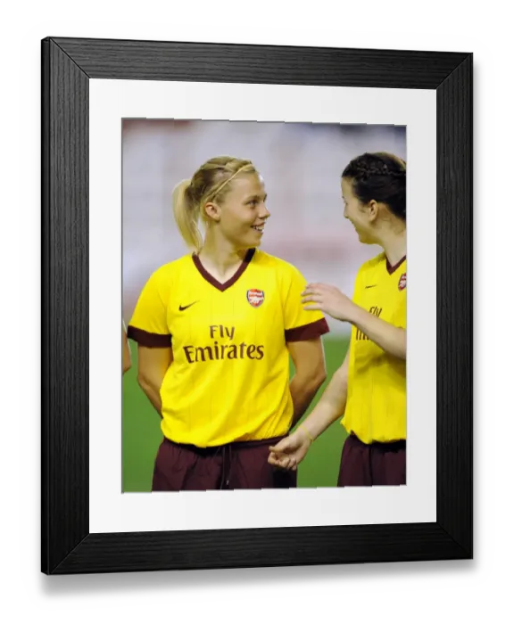 Framed Print : Gilly Flaherty and Niamh Fahey (Arsenal). Rayo Vallecano 2: 0 Arsenal Ladies