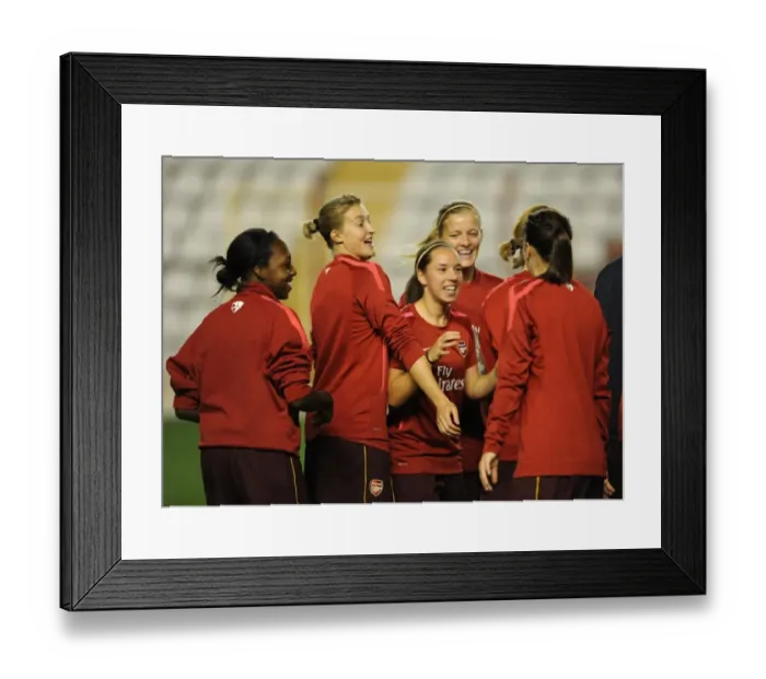 Framed Print : Jordan Nobbs and Ellen White (Arsenal) during the warm up. Rayo Vallecano 2