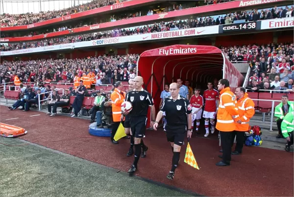 Referee Howard Webb walks out before the match. Arsenal 2: 0 Manchester City