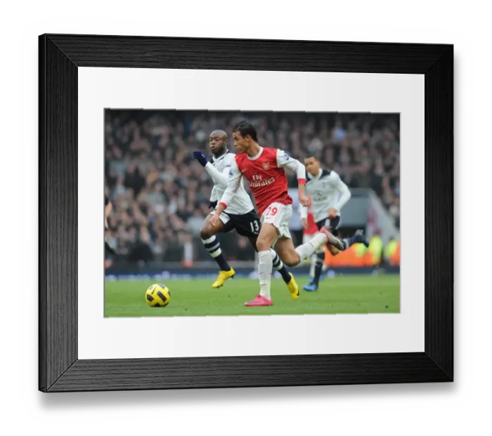 Framed Print : Chamakh vs Gallas: Marouane's Heartbreak at Emirates as Tottenham Edge Past Arsenal 3-2 in Premier League Clash Framed Print : Chamakh vs Gallas: Marouane's Heartbreak at Emirates as Tottenham Edge Past Arsenal 3-2 in Premier League Clash
