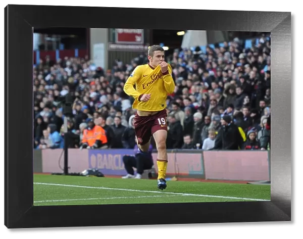 Jack Wilshere's Game-Winning Goal: Arsenal 4-2 Aston Villa, Barclays Premier League (2010-11)
