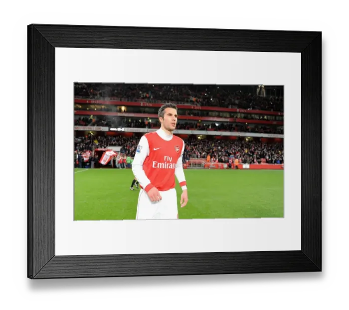 Framed Print : Robin van Persie Scores Twice: Arsenal's 2-0 Carling Cup Victory over Wigan Athletic, Emirates Stadium