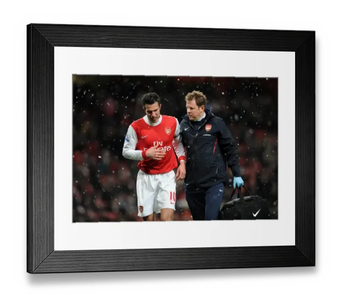 Framed Print : Robin van Persie (Arsenal) with Physio Colin Lewin. Arsenal 2: 0 Wigan Athletic