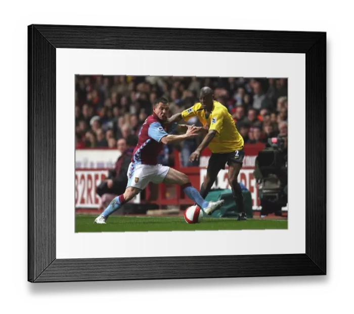 Framed Print : Abu Diaby (Arsenal) Phil Bardsley (Aston Villa) Framed Print : Abu Diaby (Arsenal) Phil Bardsley (Aston Villa)
