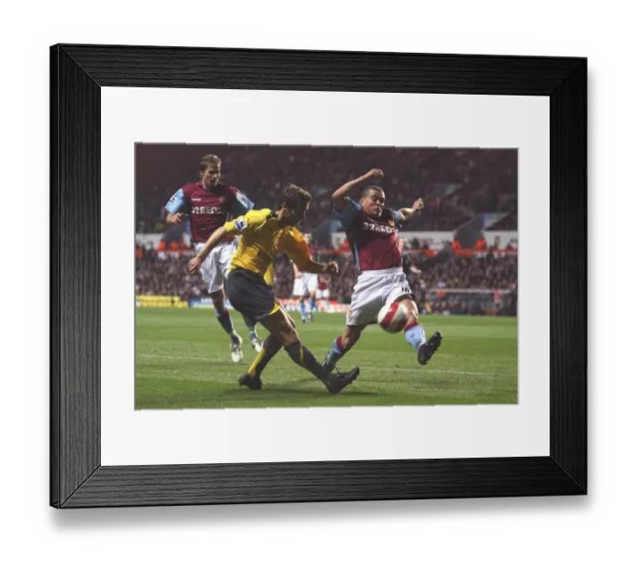 Framed Print : Mathieu Flamini (Arsenal) Wilfred Bouma (Aston Villa)