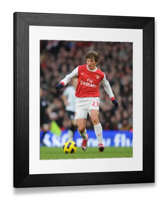 Framed Print : Arsenal FC vs Fulham: 2010-11 Season Match