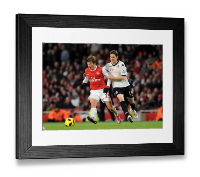 Framed Print : Arsenal FC vs Fulham: 2010-11 Season Match