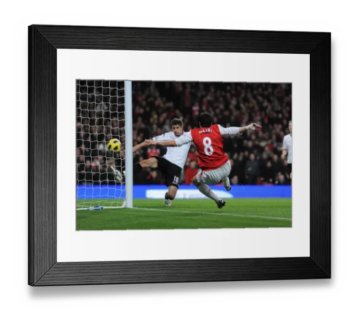 Framed Print : Arsenal FC vs Fulham: 2010-11 Season Match Framed Print : Arsenal FC vs Fulham: 2010-11 Season Match