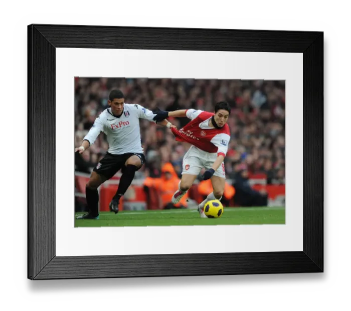 Framed Print : Arsenal FC vs Fulham: 2010-11 Season Match Framed Print : Arsenal FC vs Fulham: 2010-11 Season Match