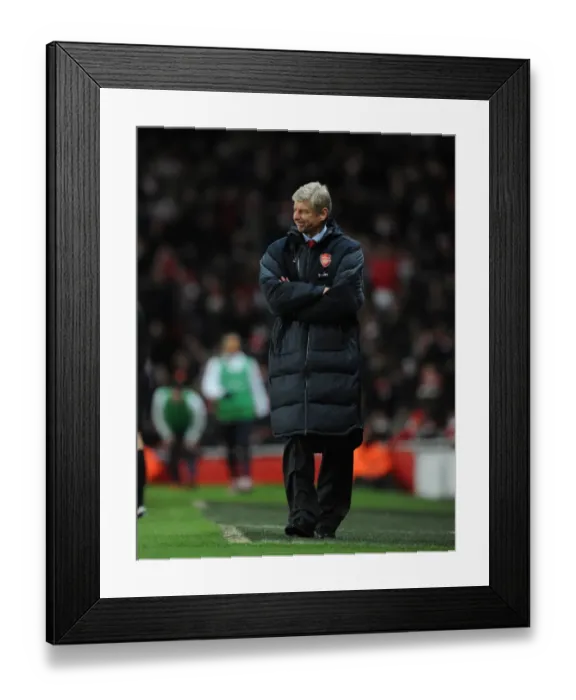 Framed Print : Arsenal FC vs Fulham: 2010-11 Season Match Framed Print : Arsenal FC vs Fulham: 2010-11 Season Match