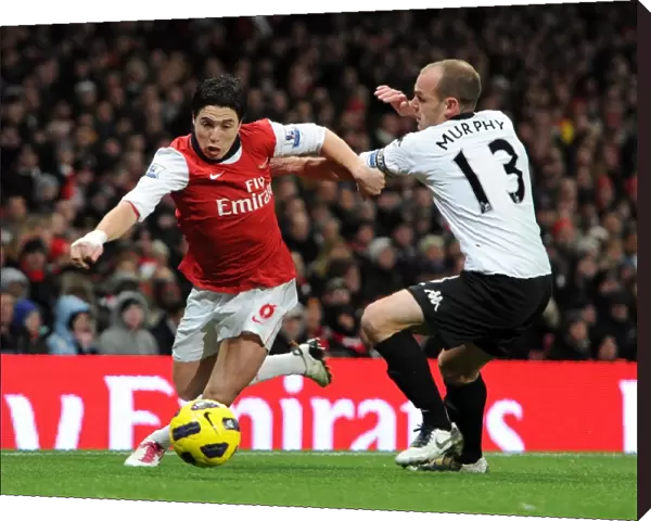 Samir Nasri (Arsenal) Danny Murphy (Fulham). Arsenal 2: 1 Fulham. Barclays Premier League