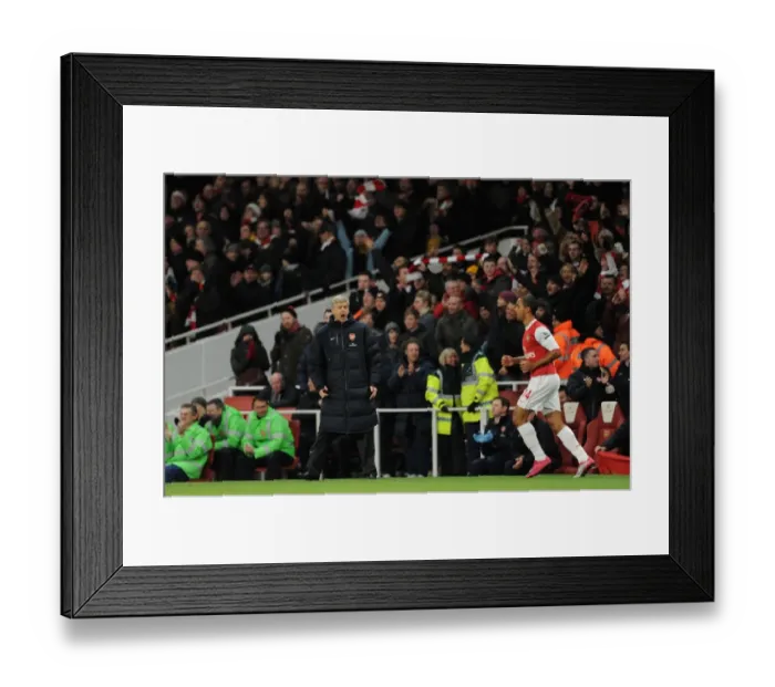 Framed Print : Arsene Wenger the Arsenal Manager. Arsenal 2: 1 Fulham. Barclays Premier League