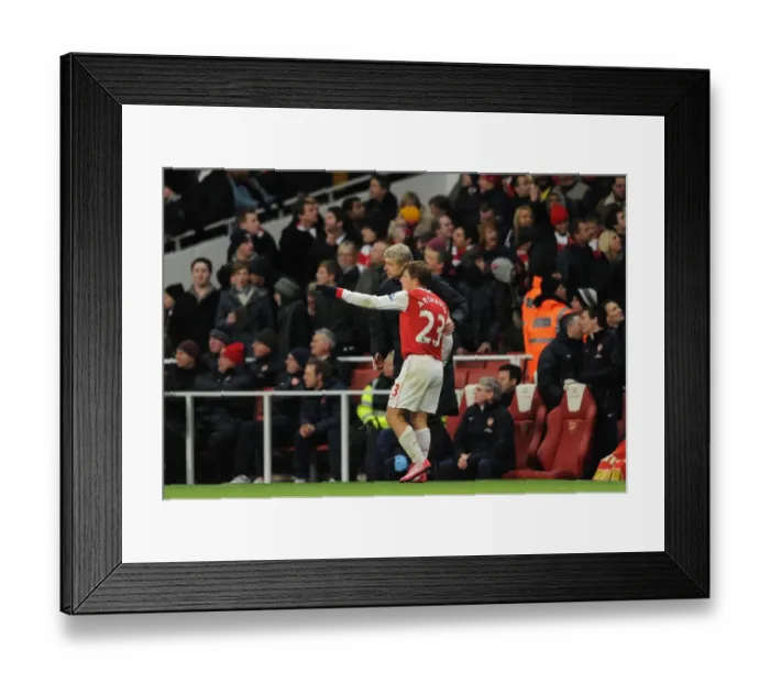 Framed Print : Arsene Wenger the Arsenal Manager talks to Andrey Arshavin (Arsenal). Arsenal 2: 1 Fulham Framed Print : Arsene Wenger the Arsenal Manager talks to Andrey Arshavin (Arsenal). Arsenal 2: 1 Fulham