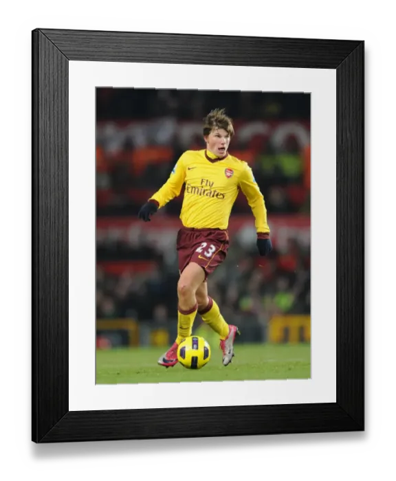 Framed Print : Arshavin vs Manchester United: Arsenal's Lone Battle in a 1:0 Premier League Defeat Framed Print : Arshavin vs Manchester United: Arsenal's Lone Battle in a 1:0 Premier League Defeat